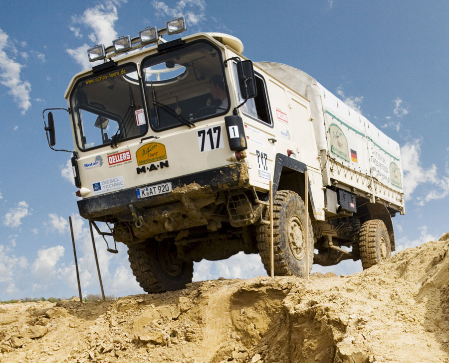 oellers-immex-truks-action